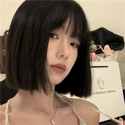 爱长颈鹿的女人